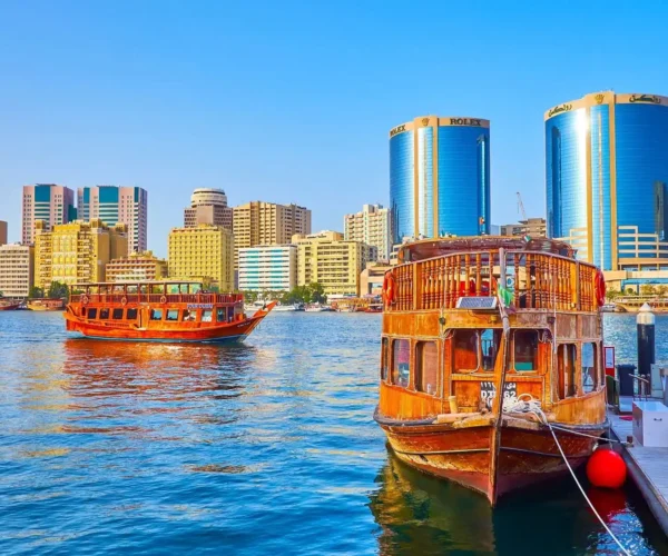 Dhow Boat & Yacht Trip (1 Hr)